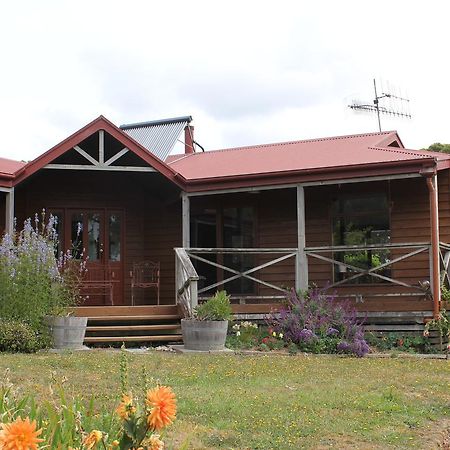 Eagle'S Roost Farmstay B&B Rocky Cape Экстерьер фото